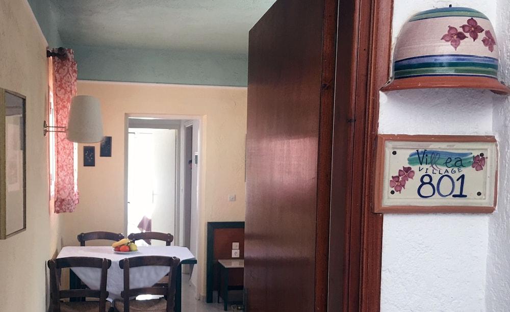 Villea Village Makrýgialos Eksteriør billede