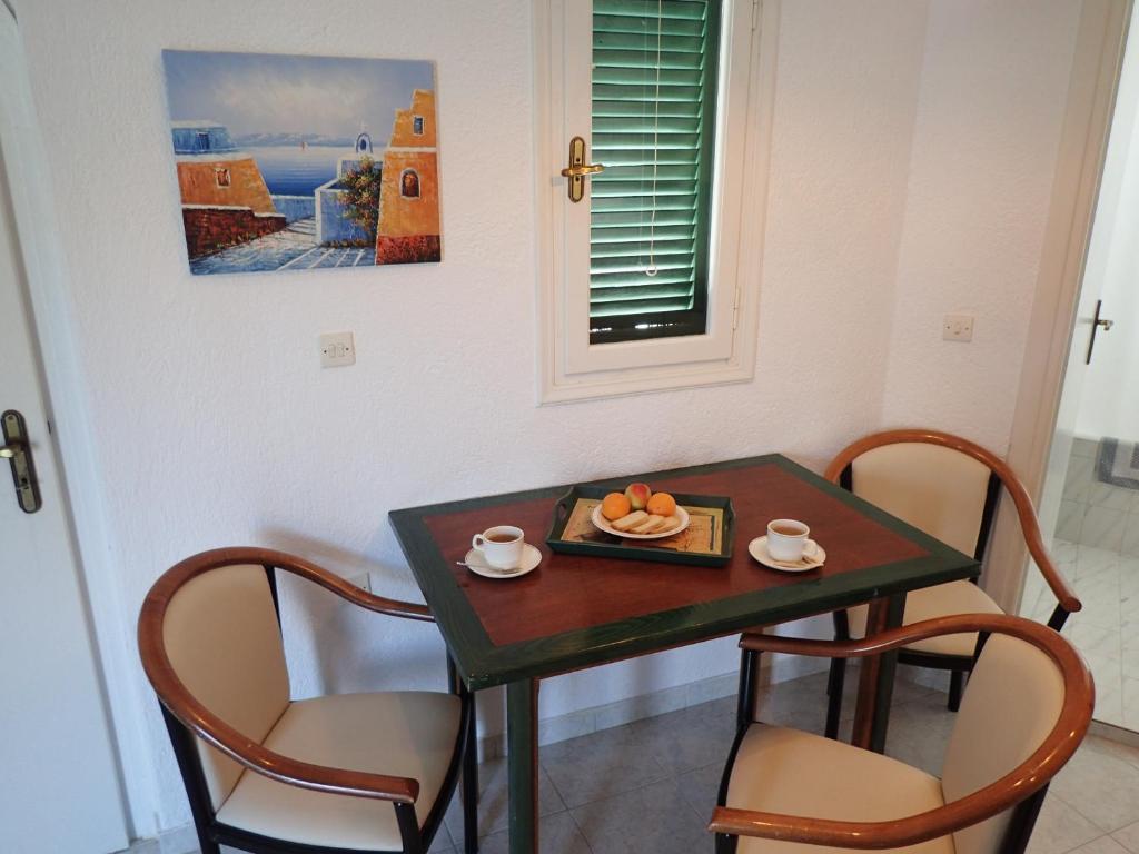 Villea Village Makrýgialos Eksteriør billede