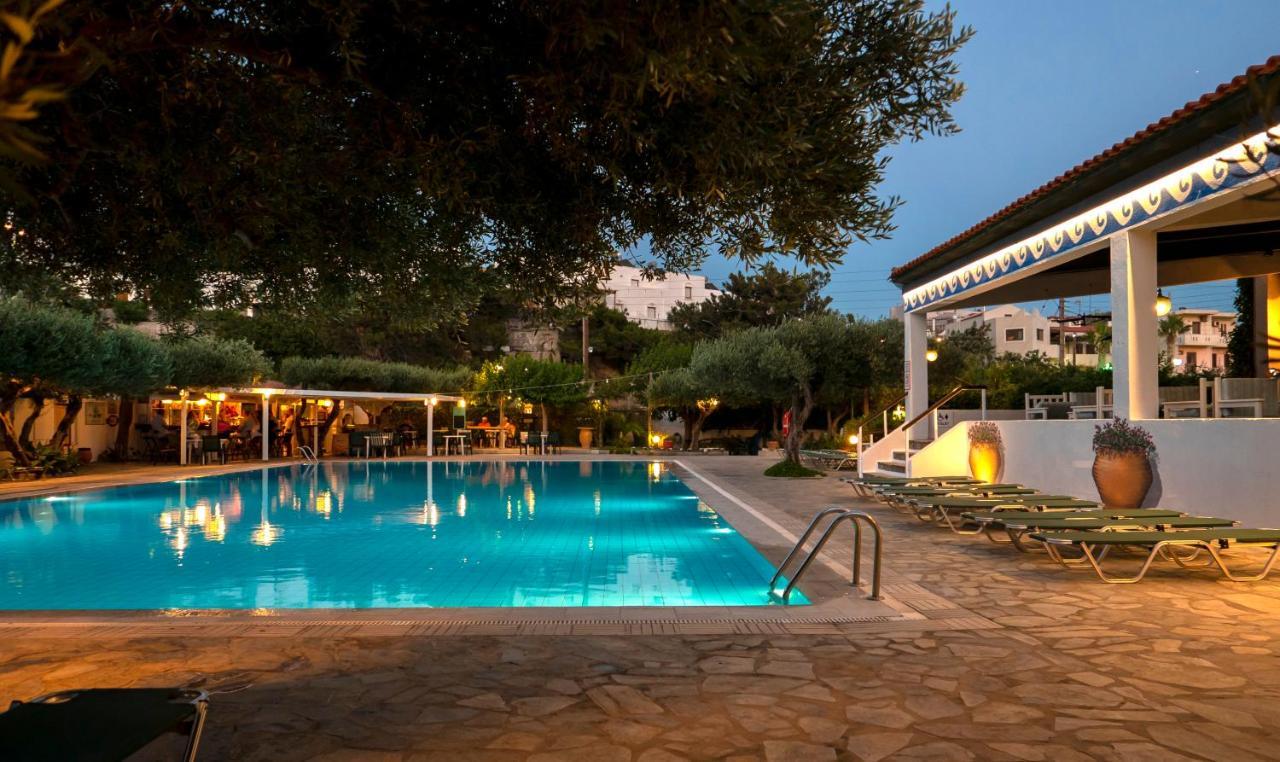 Villea Village Makrýgialos Eksteriør billede